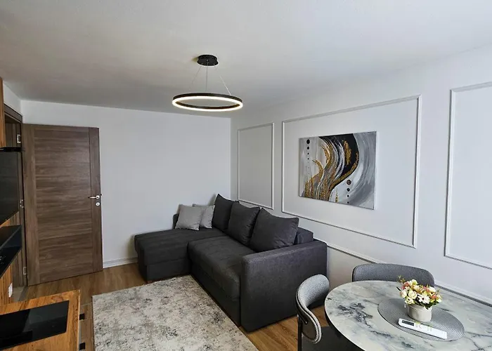 Dvor Lux * Novi Pazar